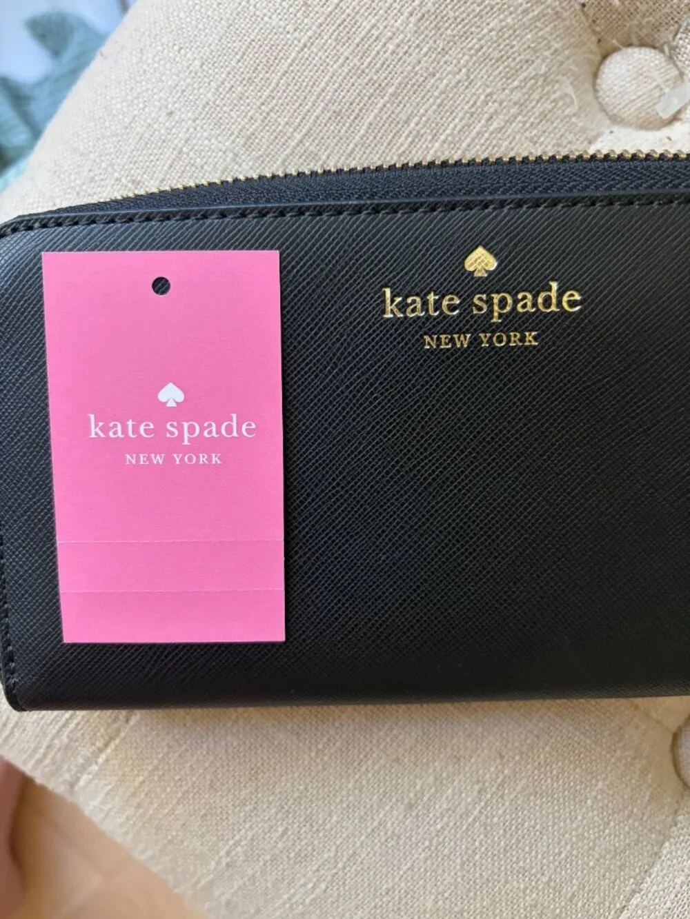 Kate Spade New York Black Zip Around Wallet NWT Retail $290